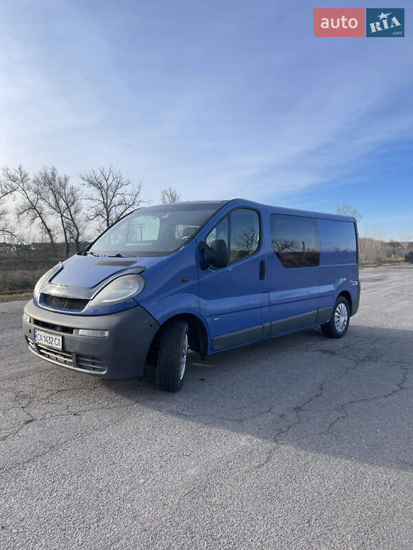 Минивэн Opel Vivaro 2002 в Лысянке