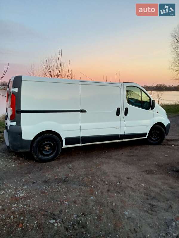 Грузовой фургон Opel Vivaro 2010 в Белой Церкви