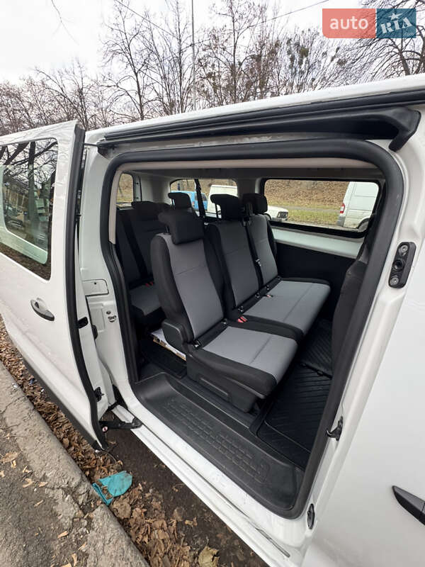 Мінівен Opel Vivaro 2020 в Києві