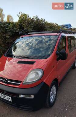 Мінівен Opel Vivaro 2004 в Кривому Розі