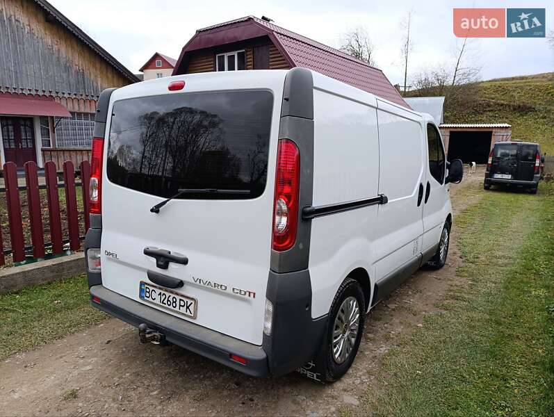 Вантажний фургон Opel Vivaro 2011 в Турці