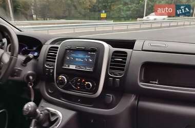 Минивэн Opel Vivaro 2015 в Дубно