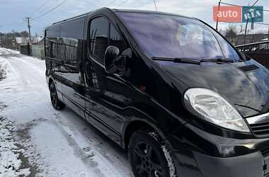 Вантажний фургон Opel Vivaro 2008 в Кореці