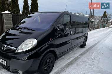 Вантажний фургон Opel Vivaro 2008 в Кореці