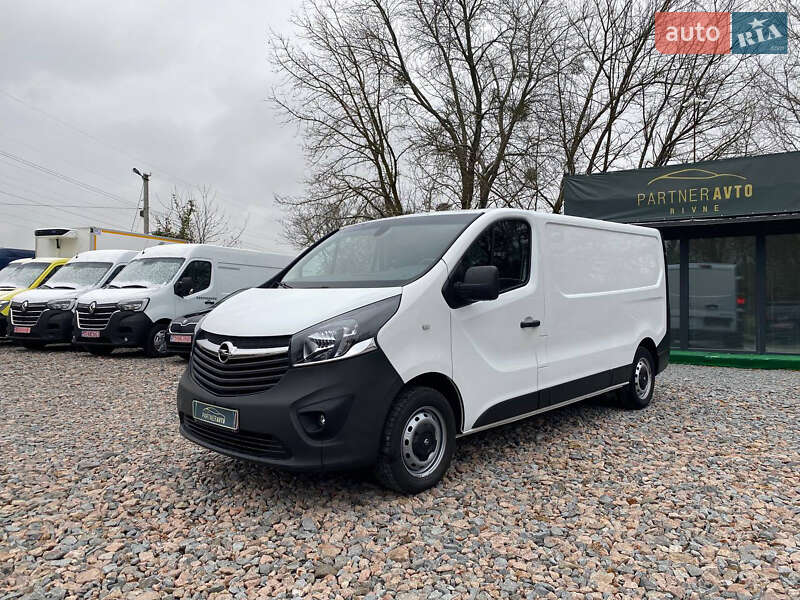 Вантажний фургон Opel Vivaro 2019 в Рівному