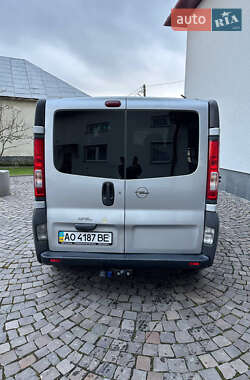 Мінівен Opel Vivaro 2011 в Мукачевому