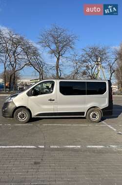 Минивэн Opel Vivaro 2014 в 
