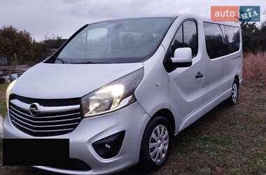 Минивэн Opel Vivaro 2015 в 