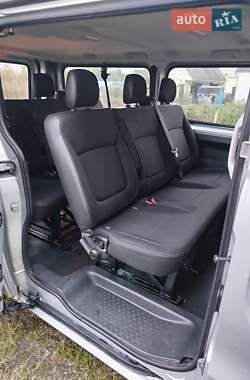 Минивэн Opel Vivaro 2015 в 