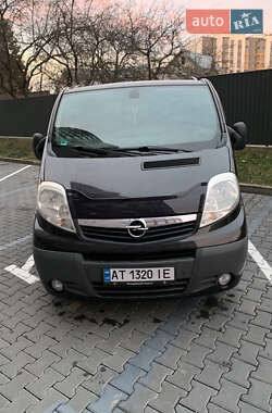 Мінівен Opel Vivaro 2008 в Рогатині