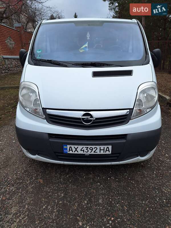 Opel Vivaro 2014