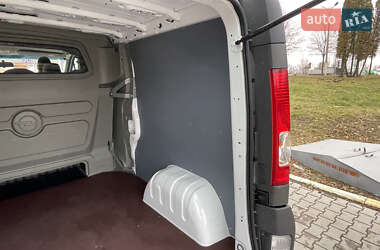 Мінівен Opel Vivaro 2011 в Дубні