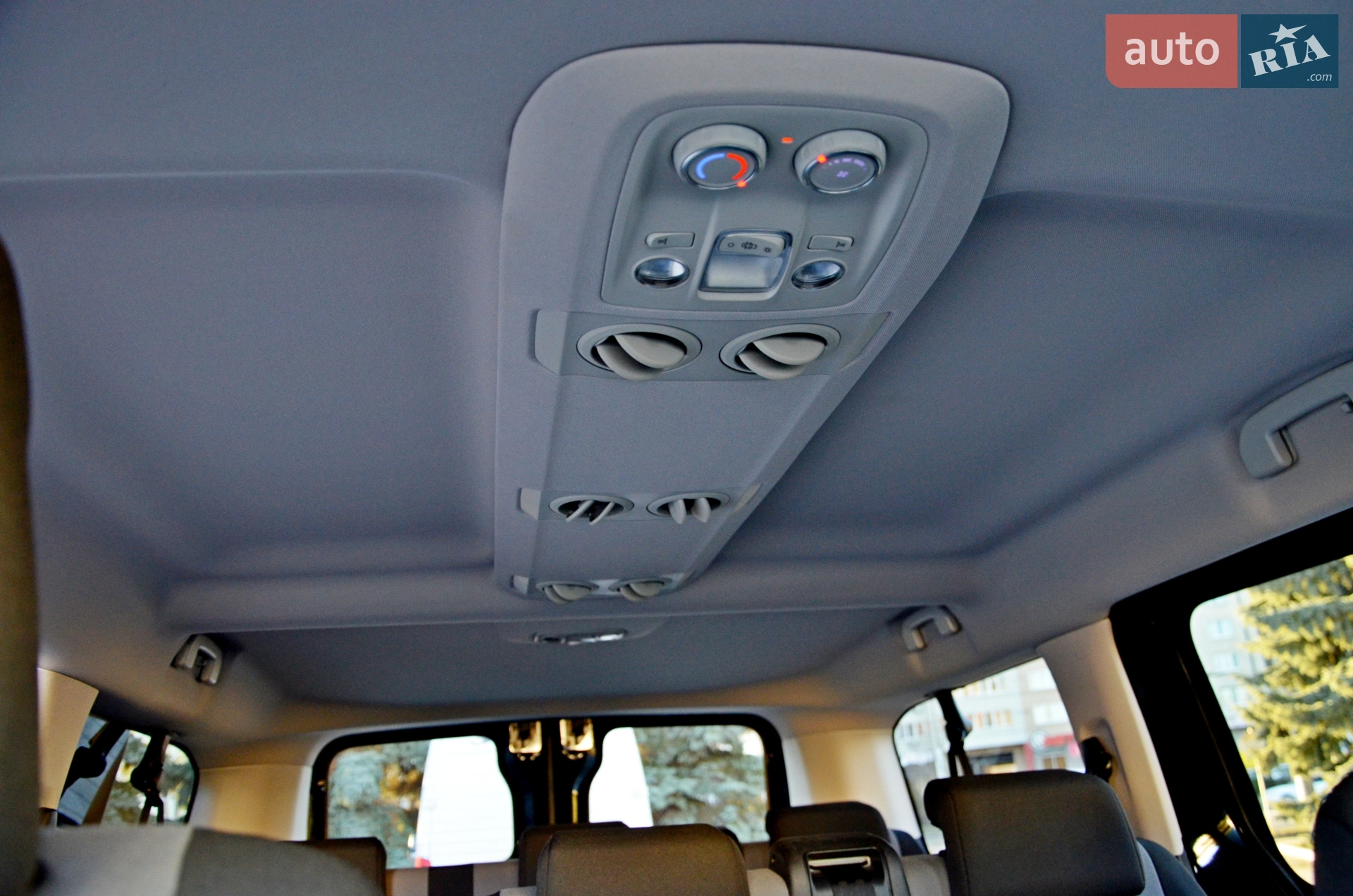 2020 Opel Vivaro - мініатюра 18