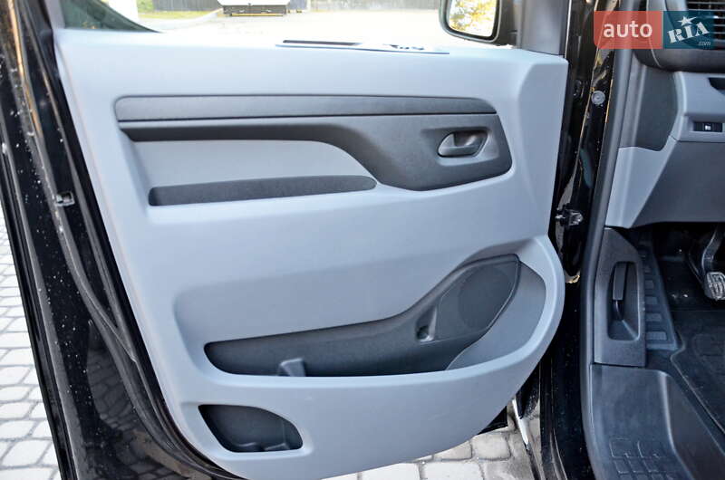 Минивэн Opel Vivaro 2020 в Ивано-Франковске
