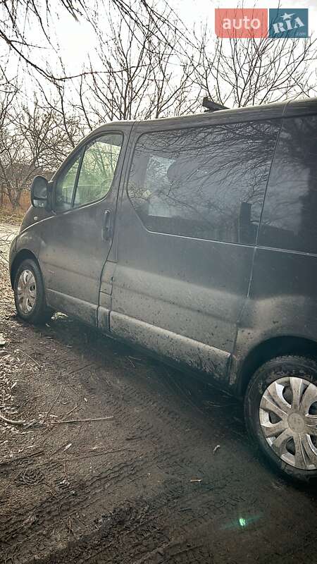 Мінівен Opel Vivaro 2003 в Слов'янську