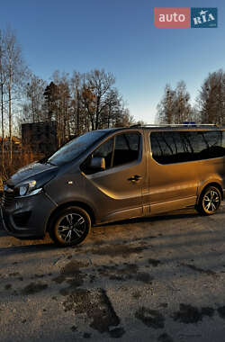 Мінівен Opel Vivaro 2015 в Олевську