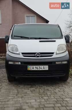 Мінівен Opel Vivaro 2004 в Звягелі