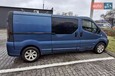 Мінівен Opel Vivaro 2006 в Чернівцях