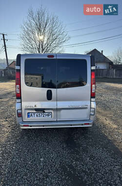 Мінівен Opel Vivaro 2012 в Чернівцях