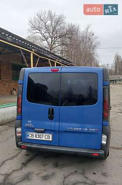 Мінівен Opel Vivaro 2004 в 