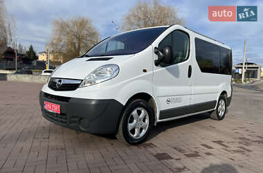 Мінівен Opel Vivaro 2014 в Рівному