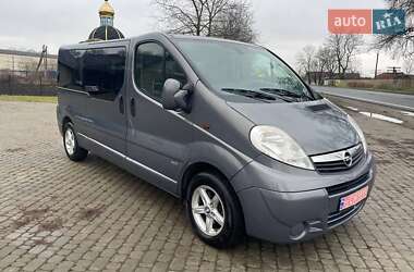 Мінівен Opel Vivaro 2013 в Коломиї