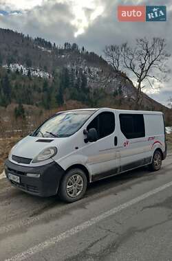 Грузопассажирский фургон Opel Vivaro 2005 в Кременце