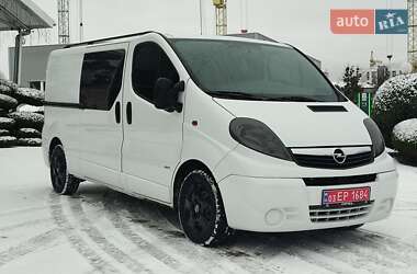 Мінівен Opel Vivaro 2013 в Луцьку