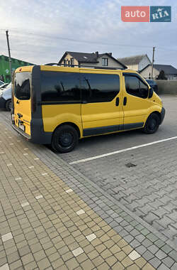 Минивэн Opel Vivaro 2004 в Вараше