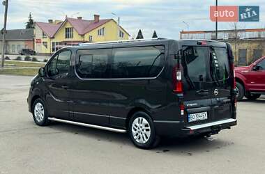 Минивэн Opel Vivaro 2016 в 