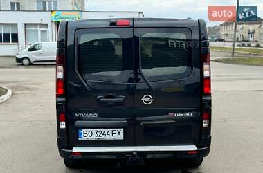Минивэн Opel Vivaro 2016 в 