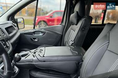 Минивэн Opel Vivaro 2016 в 