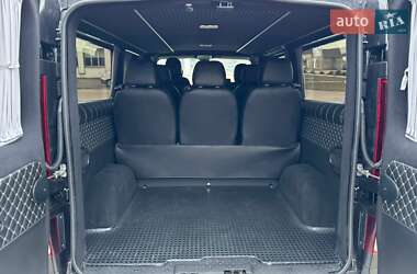 Минивэн Opel Vivaro 2016 в 