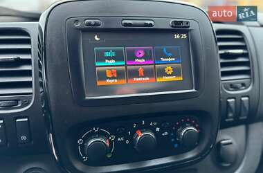 Минивэн Opel Vivaro 2016 в 
