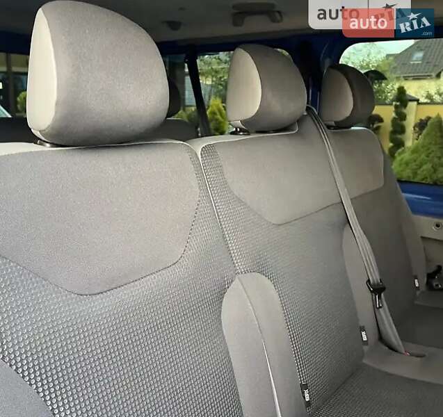 Минивэн Opel Vivaro 2011 в Умани