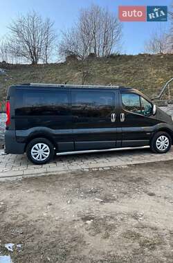 Мінівен Opel Vivaro 2008 в Коломиї