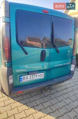 Минивэн Opel Vivaro 2004 в 