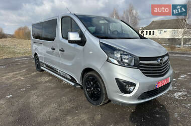 Минивэн Opel Vivaro 2017 в Дубно