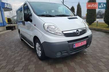 Минивэн Opel Vivaro 2014 в Сарнах