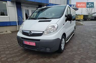 Минивэн Opel Vivaro 2014 в Сарнах