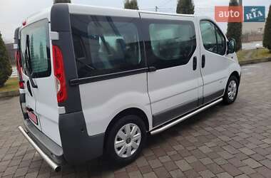 Минивэн Opel Vivaro 2014 в Сарнах