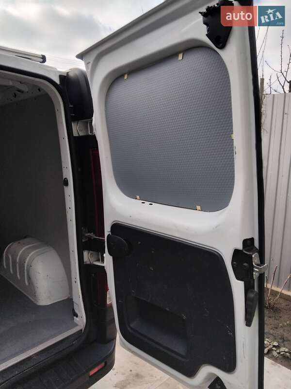 Грузовой фургон Opel Vivaro 2016 в Боярке