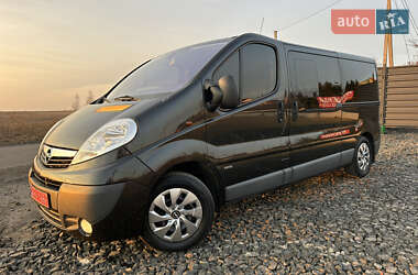 Мінівен Opel Vivaro 2012 в Луцьку
