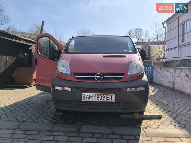 Opel Vivaro 2001