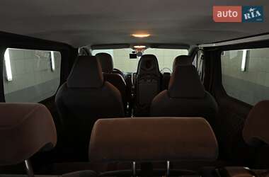 Мінівен Opel Vivaro 2015 в Умані