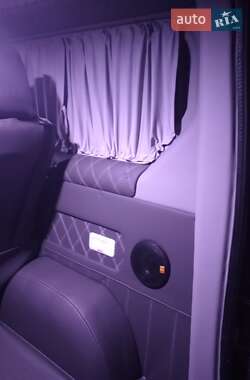 Минивэн Opel Vivaro 2015 в 