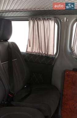 Минивэн Opel Vivaro 2015 в 