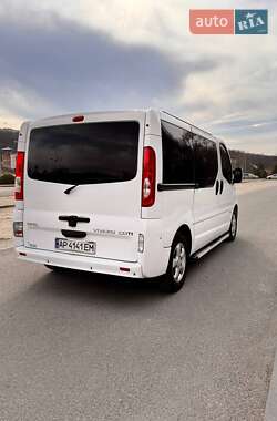 Минивэн Opel Vivaro 2013 в 