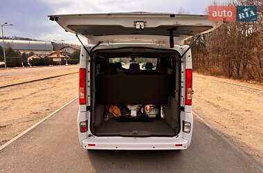 Минивэн Opel Vivaro 2013 в 