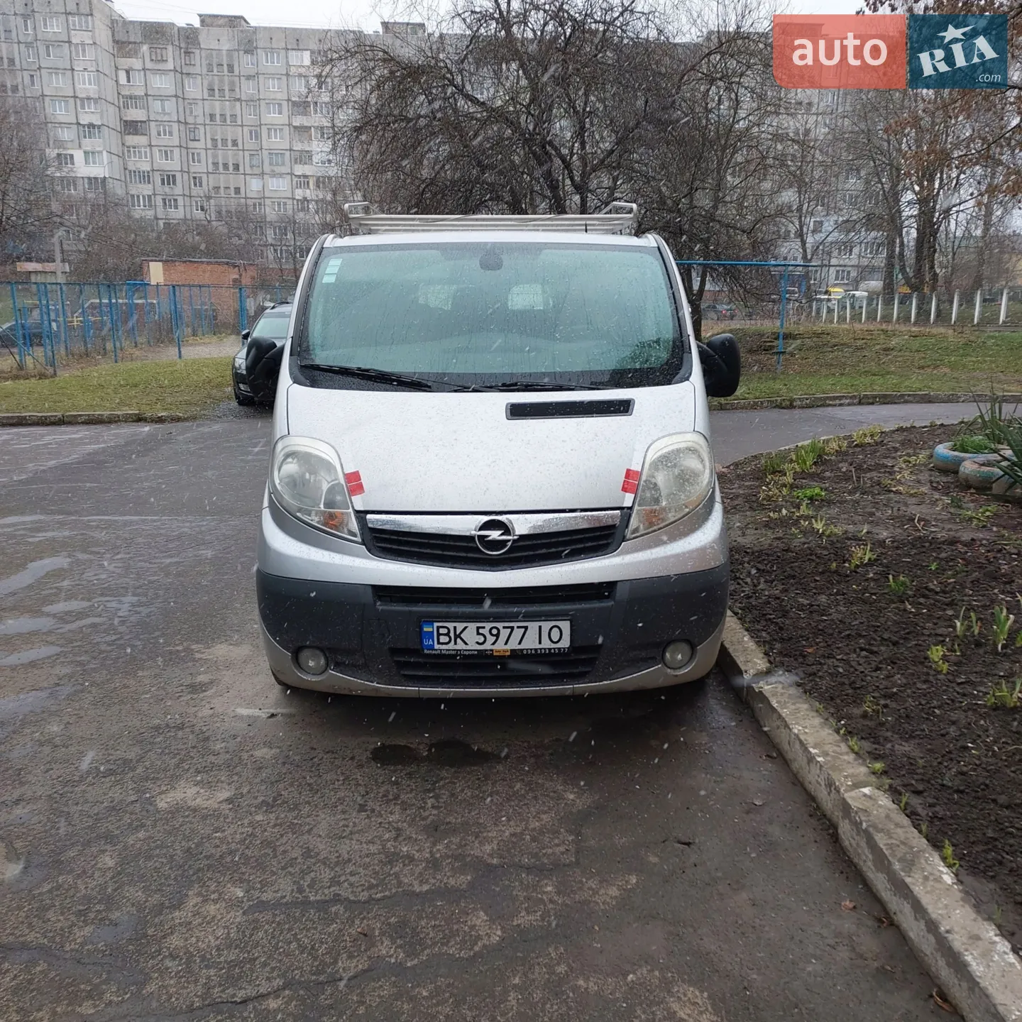 2011 Opel Vivaro - фото 1